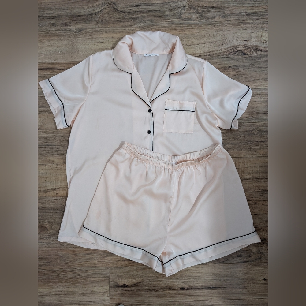 Soft Blush Pink With Black Piping Pajama Set - Size Medium